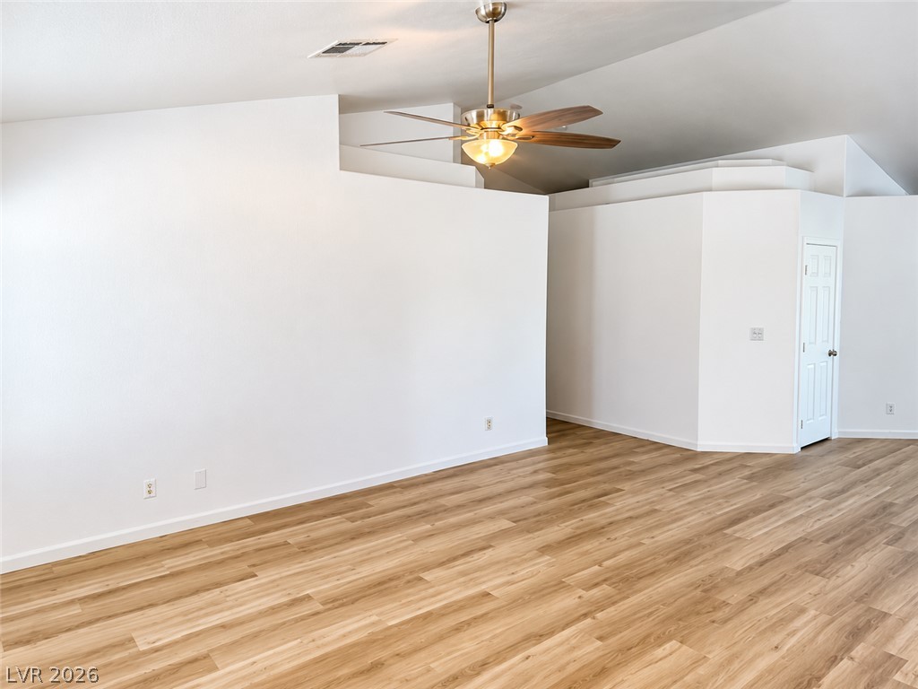Photo 8 of 25, 4620 Richins Lane