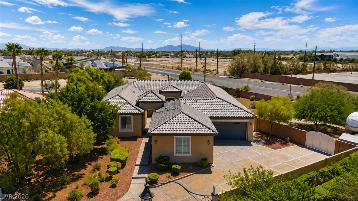 6883 May Basket Avenue, Las Vegas 89131