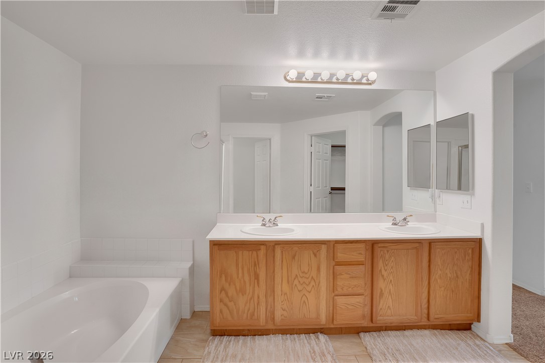 Photo 18 of 45, 10810 Ultima Court #201