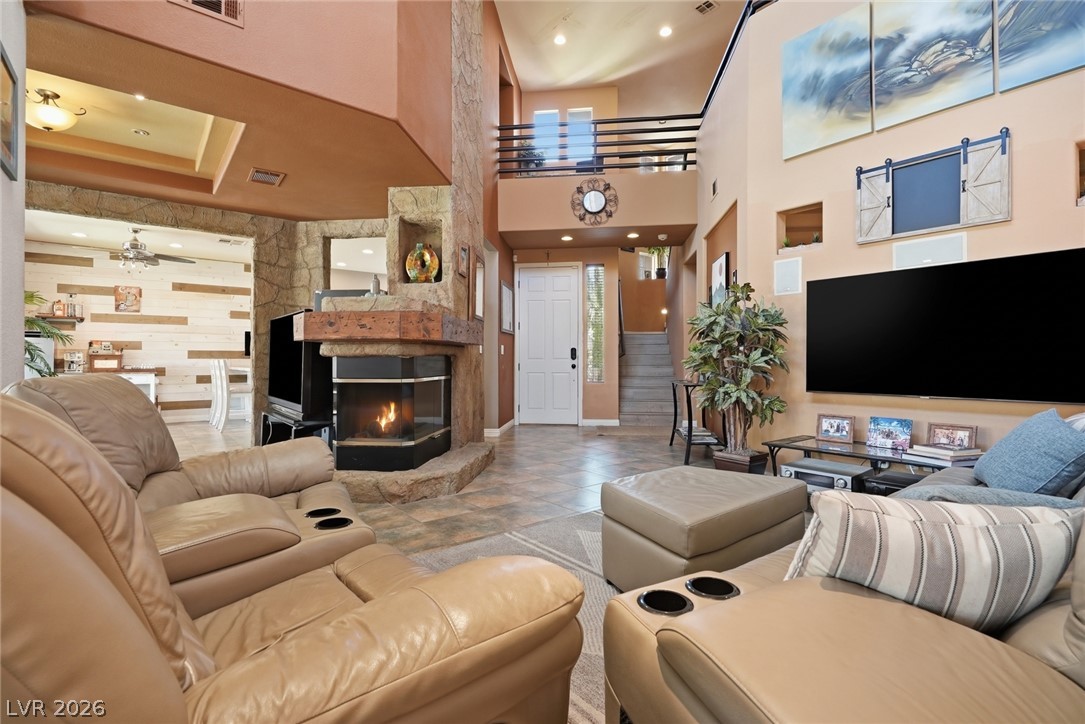 Photo 6 of 56, 1701 Estrella Street