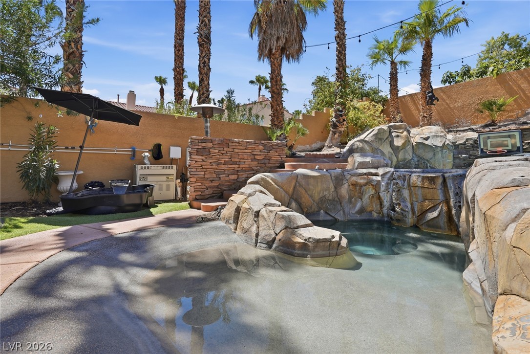 Photo 51 of 56, 1701 Estrella Street