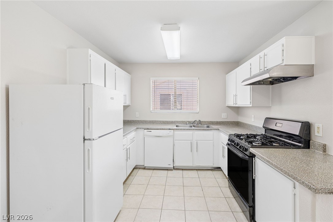 Photo 10 of 29, 3956 Danny Melamed Avenue #202