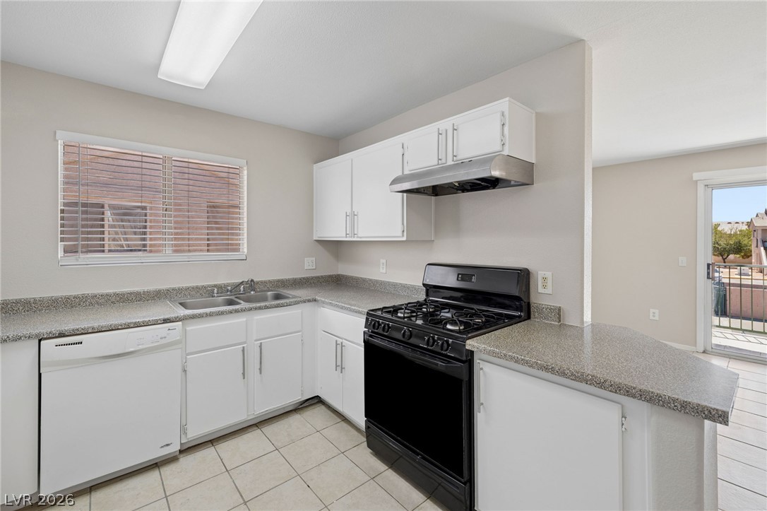Photo 11 of 29, 3956 Danny Melamed Avenue #202