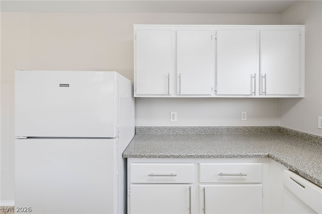 Photo 12 of 29, 3956 Danny Melamed Avenue #202