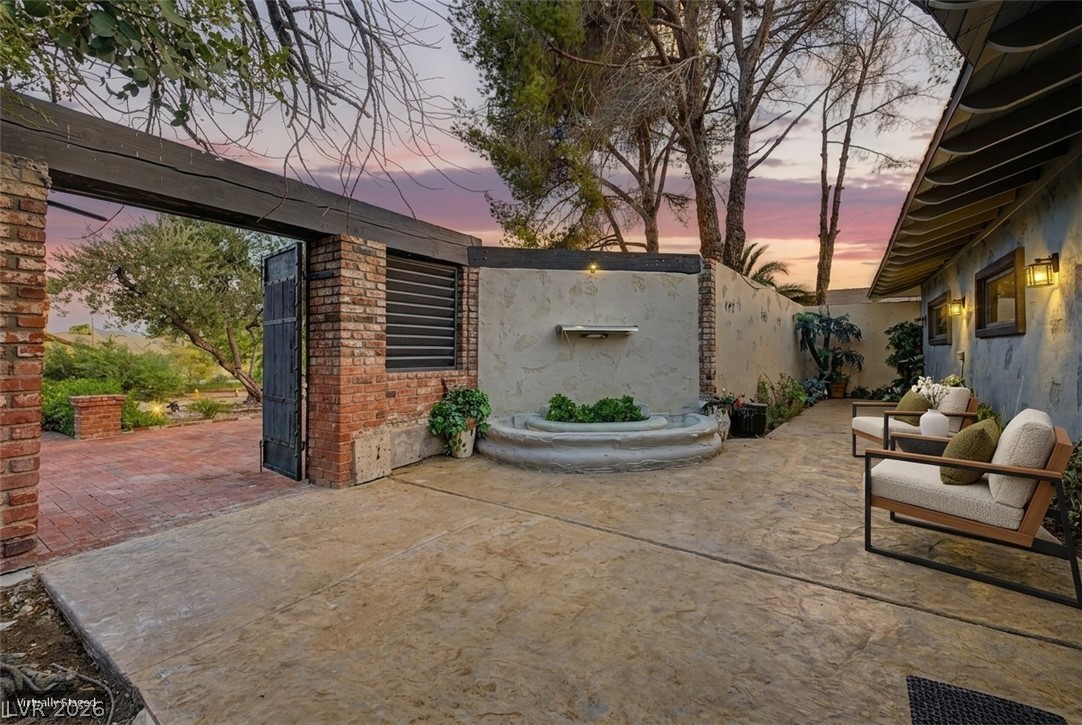 Photo 9 of 83, 1572 Santa Anita Drive