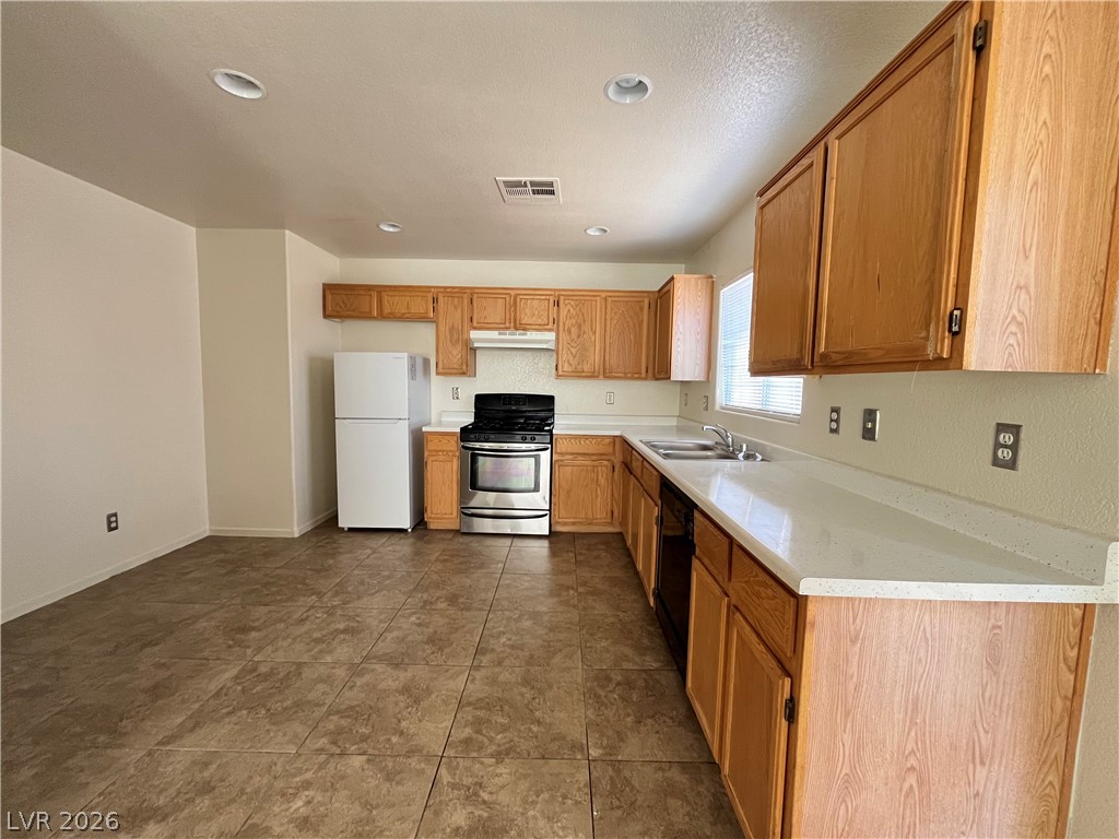 Photo 4 of 5220 Paradise Valley Avenue