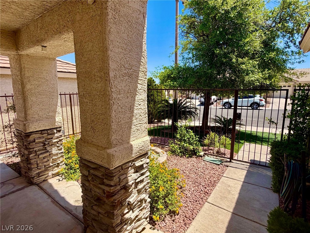 Photo 3 of 1809 Lyell Canyon Lane
