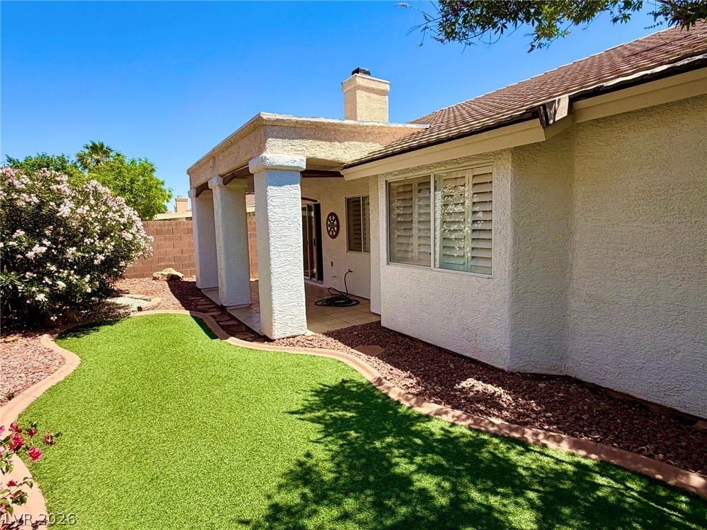 Photo 31 of 38, 1809 Lyell Canyon Lane