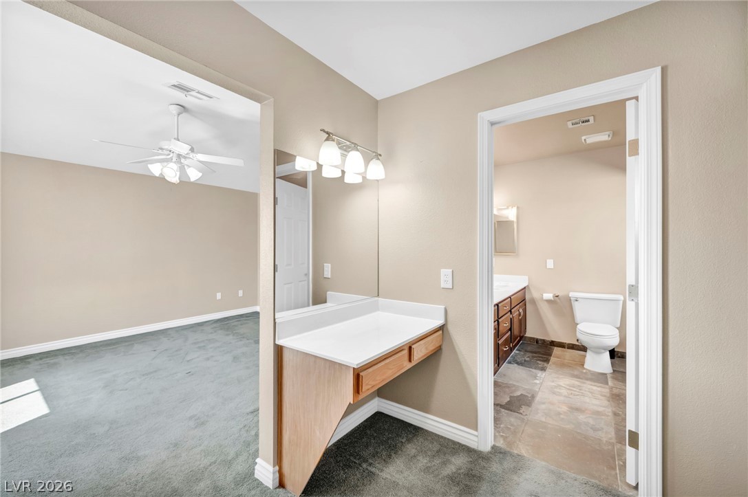 Photo 48 of 86, 7529 W Gilmore Avenue