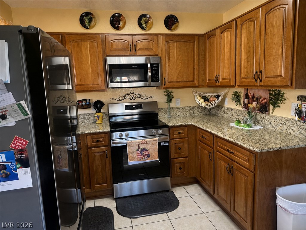 Photo 6 of 38, 410 W Atlantic Avenue