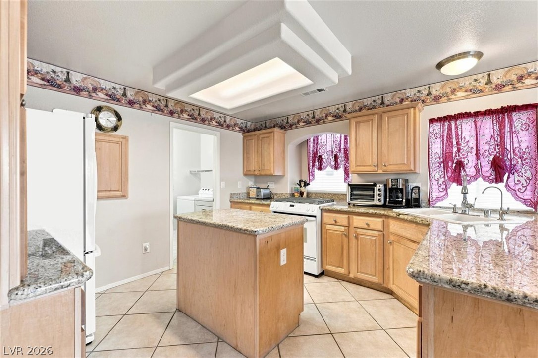 Photo 8 of 37, 7618 Good Fortune Court