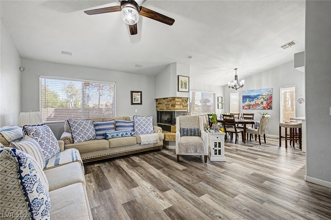 Photo 8 of 32, 2035 E Warm Springs Road #1003