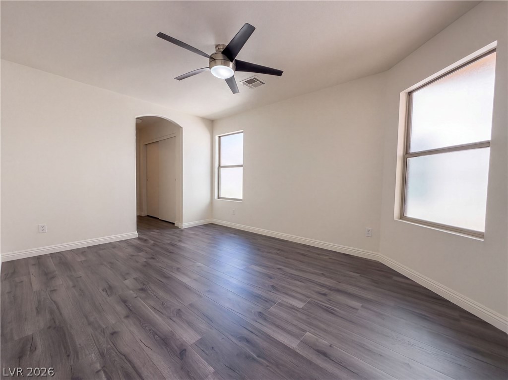 Photo 11 of 16, 4818 Lone Grove Drive
