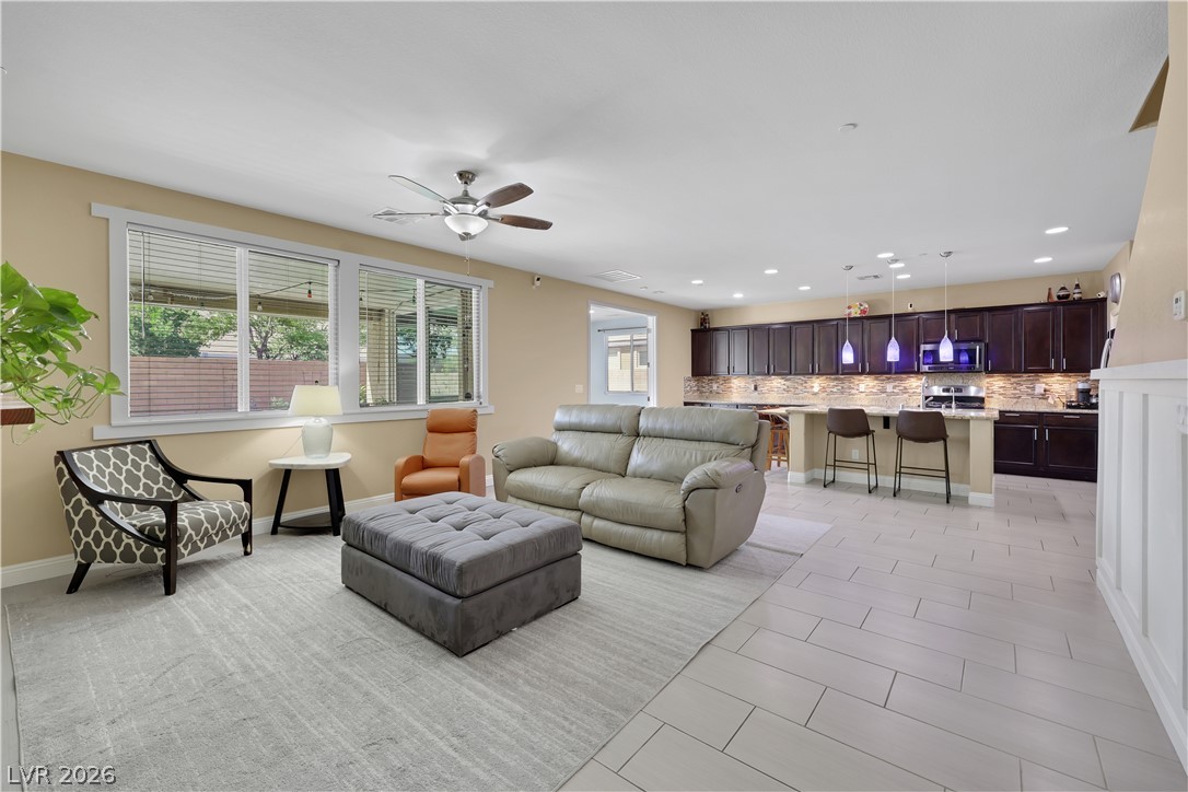Photo 10 of 41, 3785 Toscanella Avenue