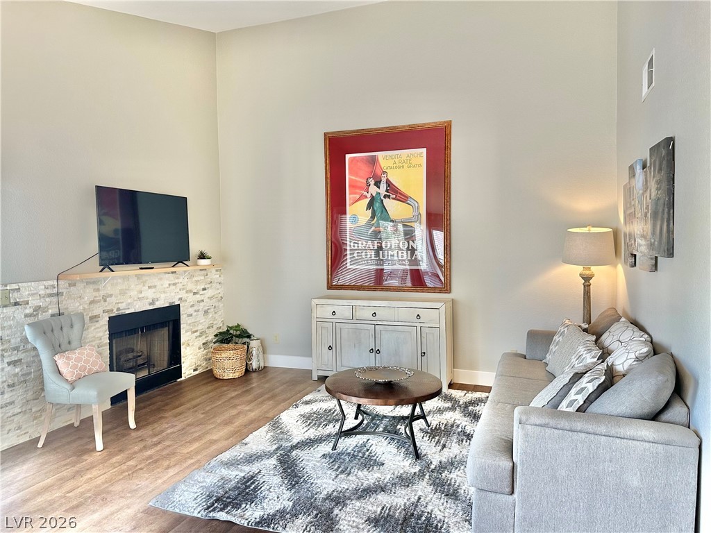 2716 LODESTONE Drive, Las Vegas 89117