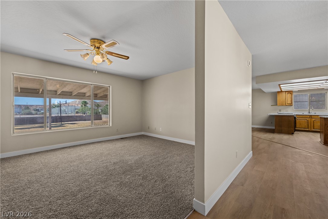 Photo 3 of 1225 W Cottonwood Avenue