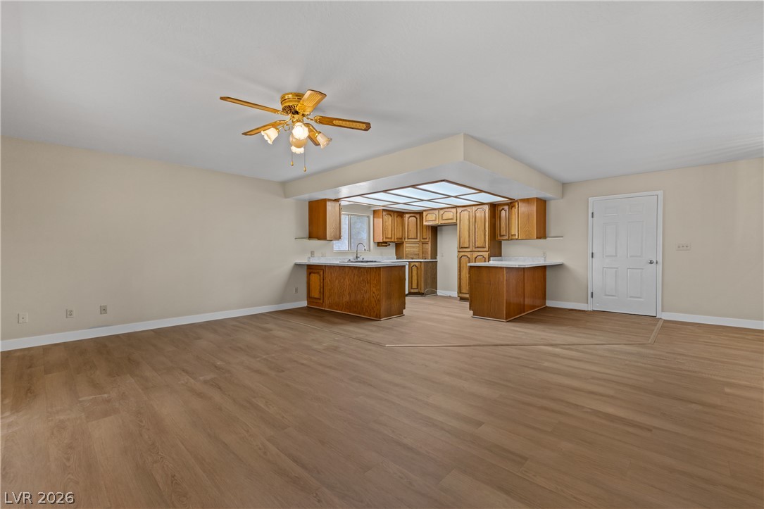 Photo 9 of 79, 1225 W Cottonwood Avenue