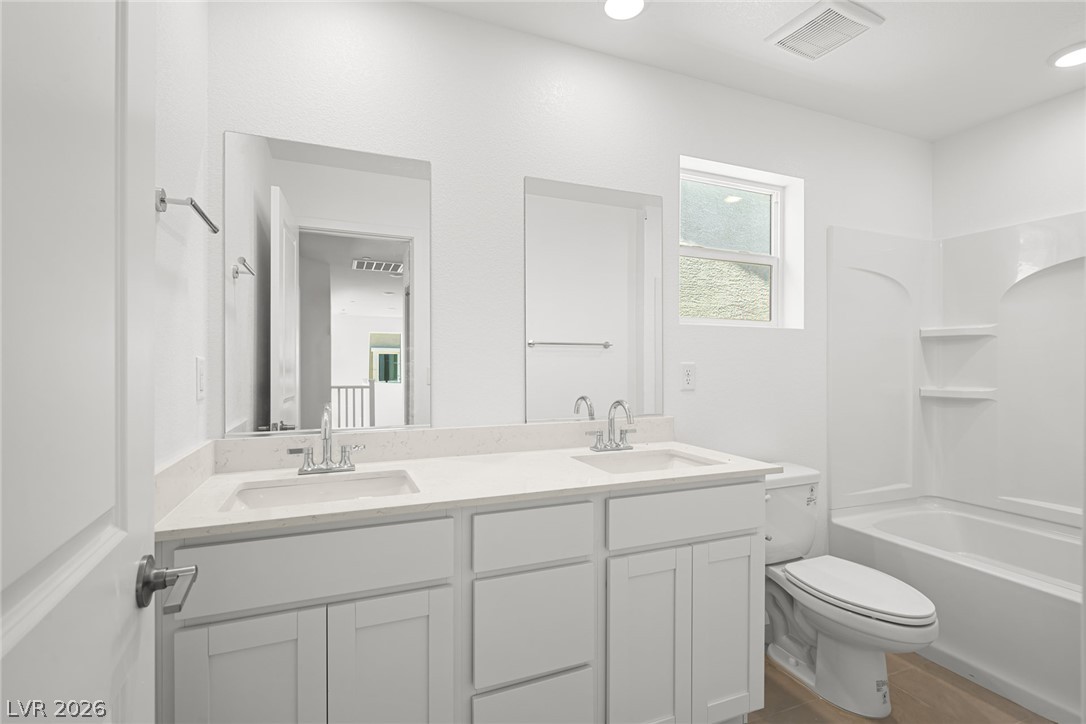 Photo 5 of 10772 Birch Meadows Avenue