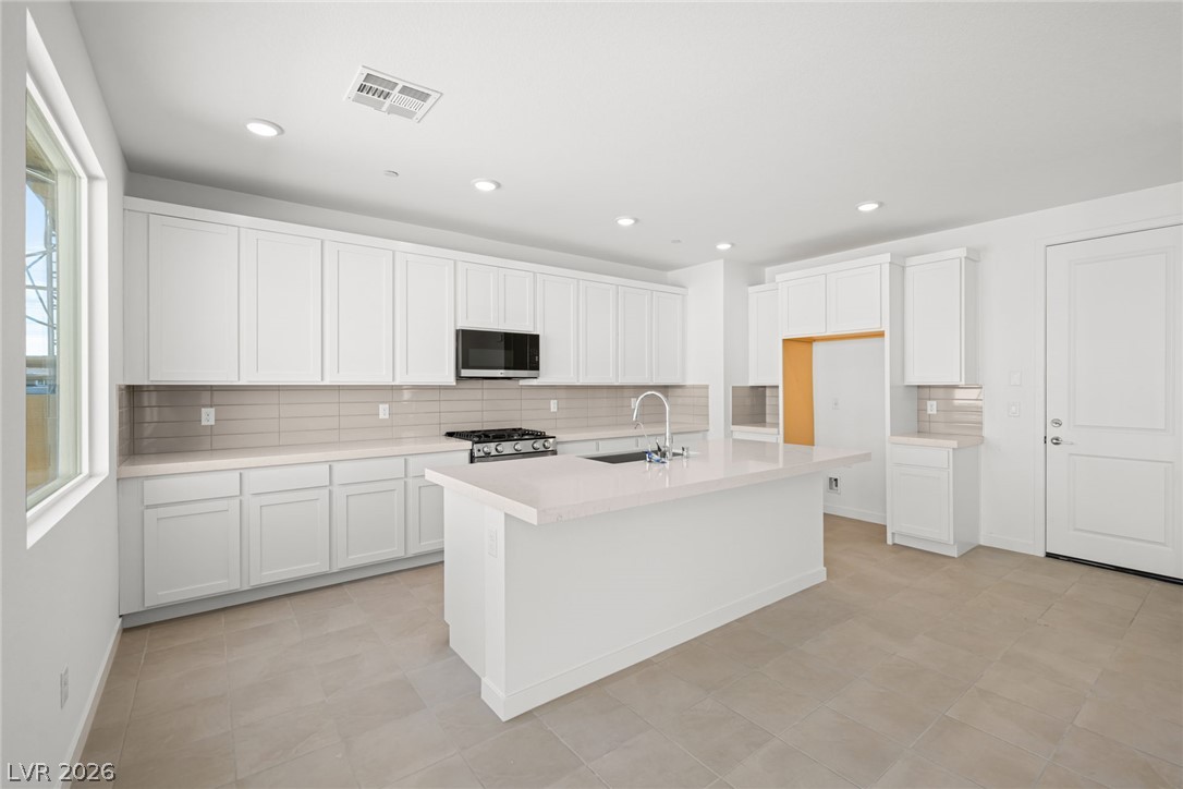 Photo 5 of 10764 Birch Meadows Avenue