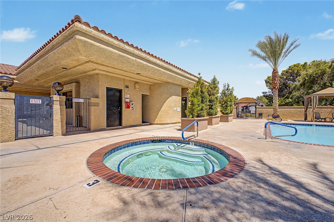 Photo 9 of 46, 7159 Mission Hills Drive