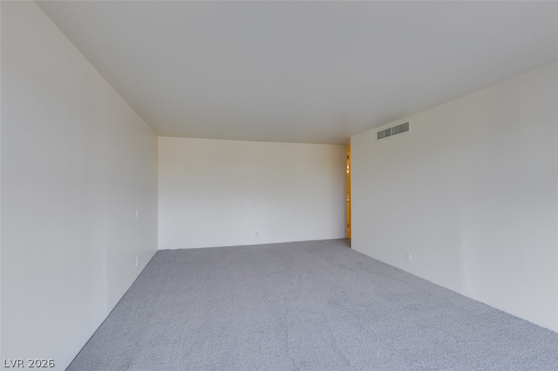 Photo 19 of 40, 3111 Bel Air Drive #4F