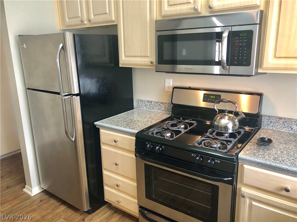 Photo 31 of 36, 5250 S RAINBOW Boulevard #2105