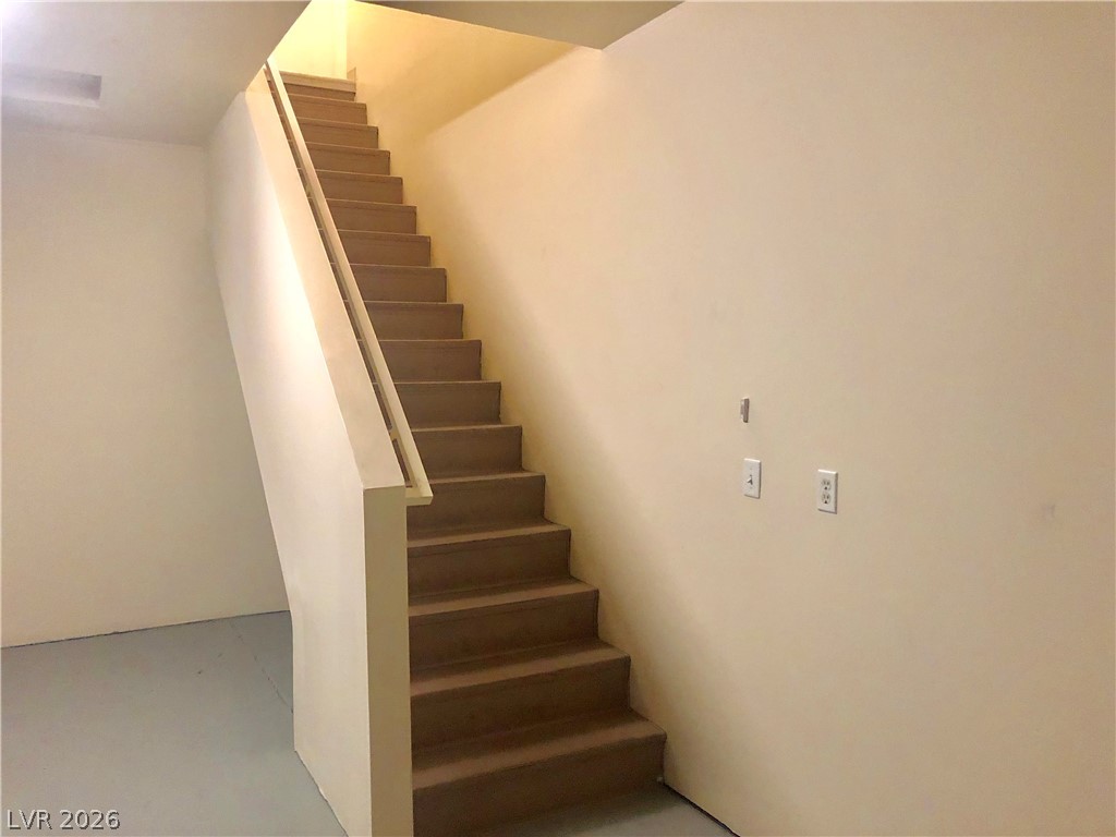 Photo 27 of 36, 5250 S RAINBOW Boulevard #2105