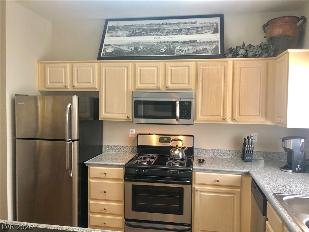Photo 8 of 36, 5250 S RAINBOW Boulevard #2105