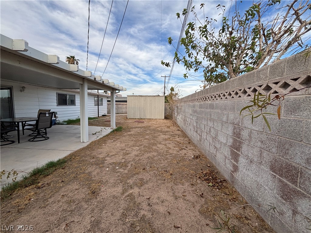 Photo 22 of 27, 6325 ELTON Avenue