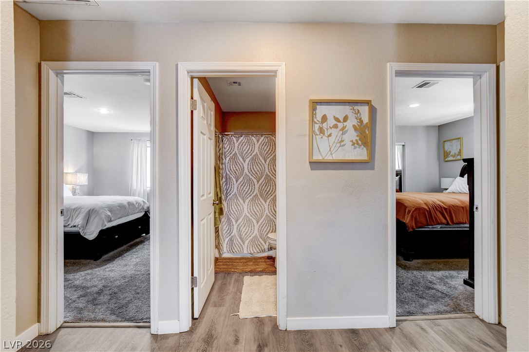 Photo 14 of 43, 5576 W Rochelle Avenue #32D