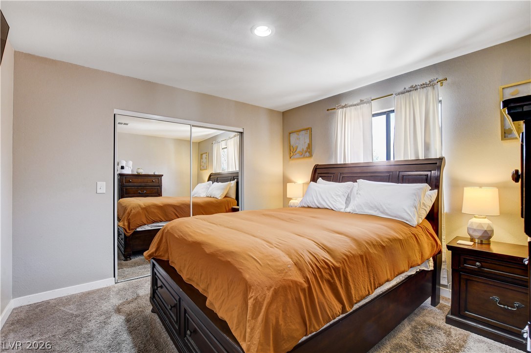 Photo 17 of 43, 5576 W Rochelle Avenue #32D