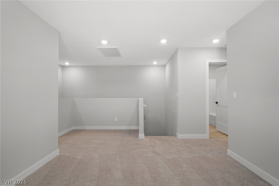 Photo 6 of 8, 8352 Weidler Street