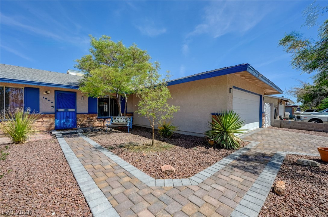 Photo 3 of 1209 Meadbrook Street