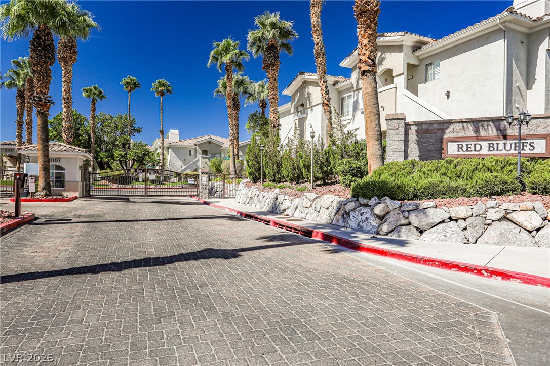 1500 Ruby Cliffs Lane #201, Las Vegas 89144