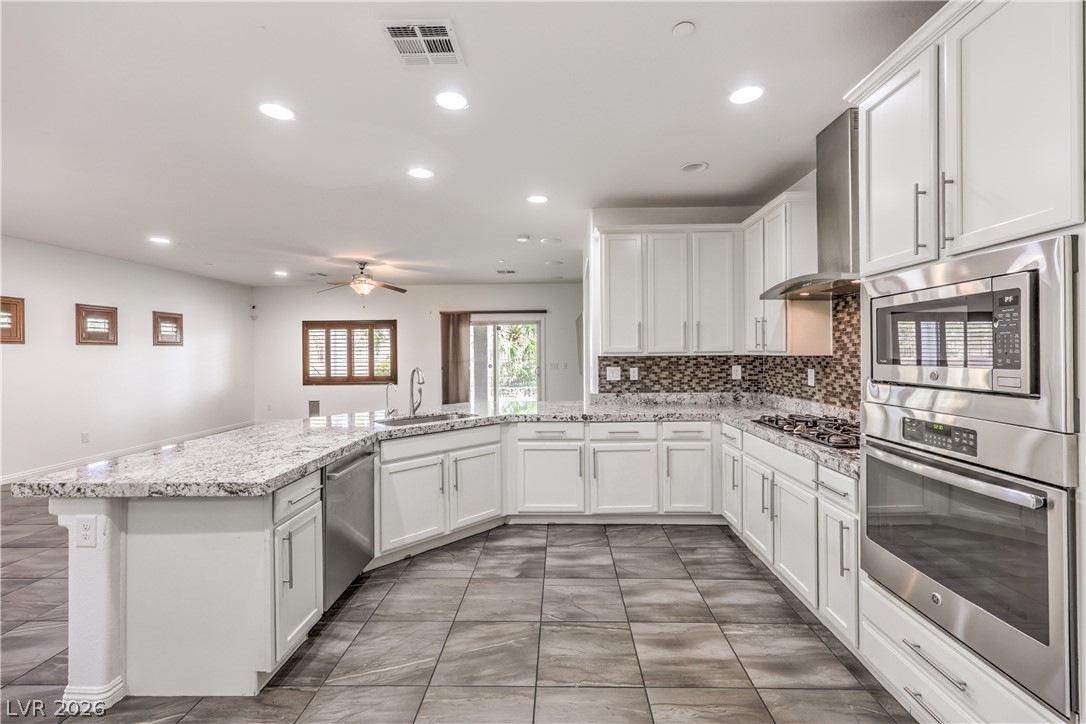 Photo 9 of 40, 824 Plockton