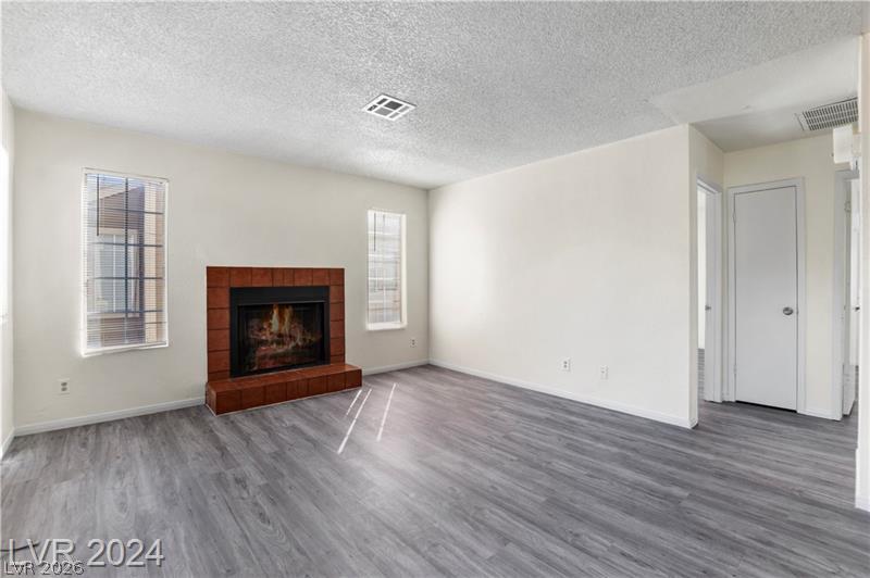 Photo 4 of 2707 Aarondavid Drive
