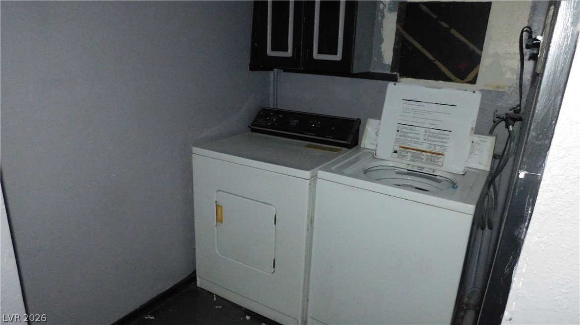 Photo 9 of 24, 1147 S 15th Street