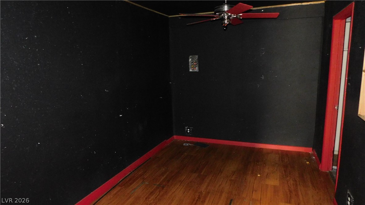 Photo 10 of 24, 1147 S 15th Street