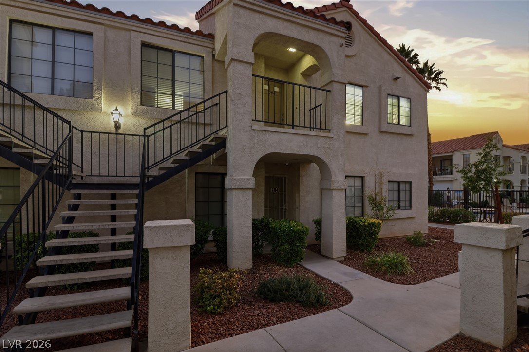 Photo 4 of 4836 Nara Vista Way #204