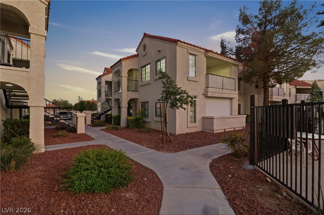 Photo 8 of 42, 4836 Nara Vista Way #204