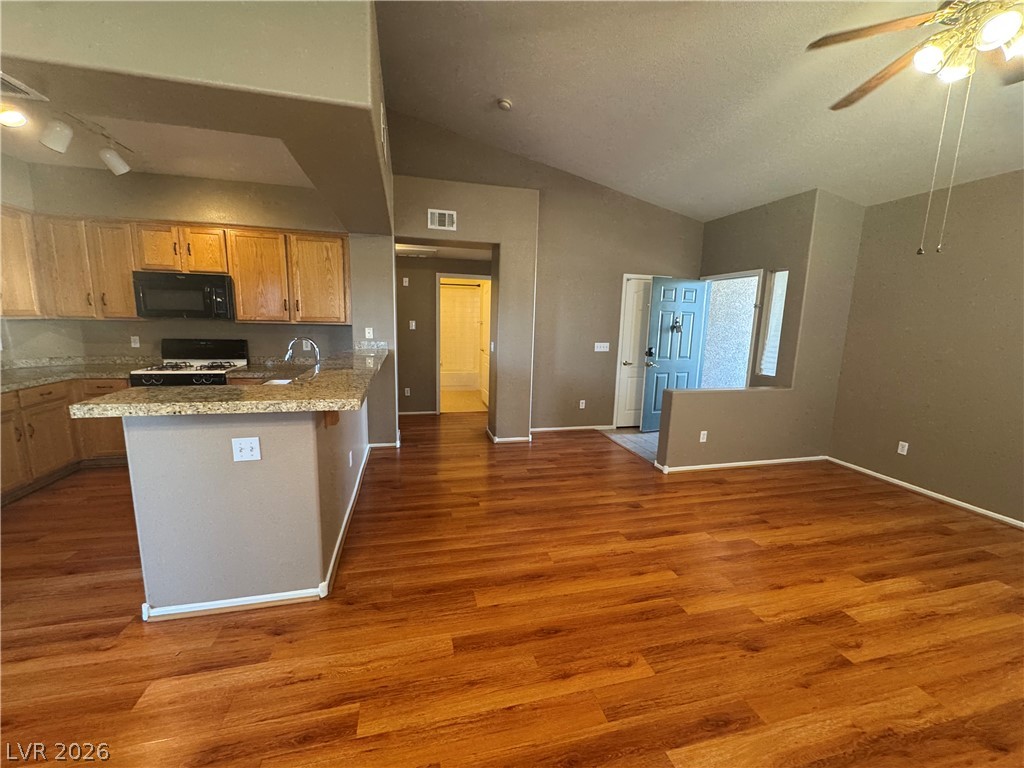 Photo 21 of 27, 9901 Trailwood Drive #2164