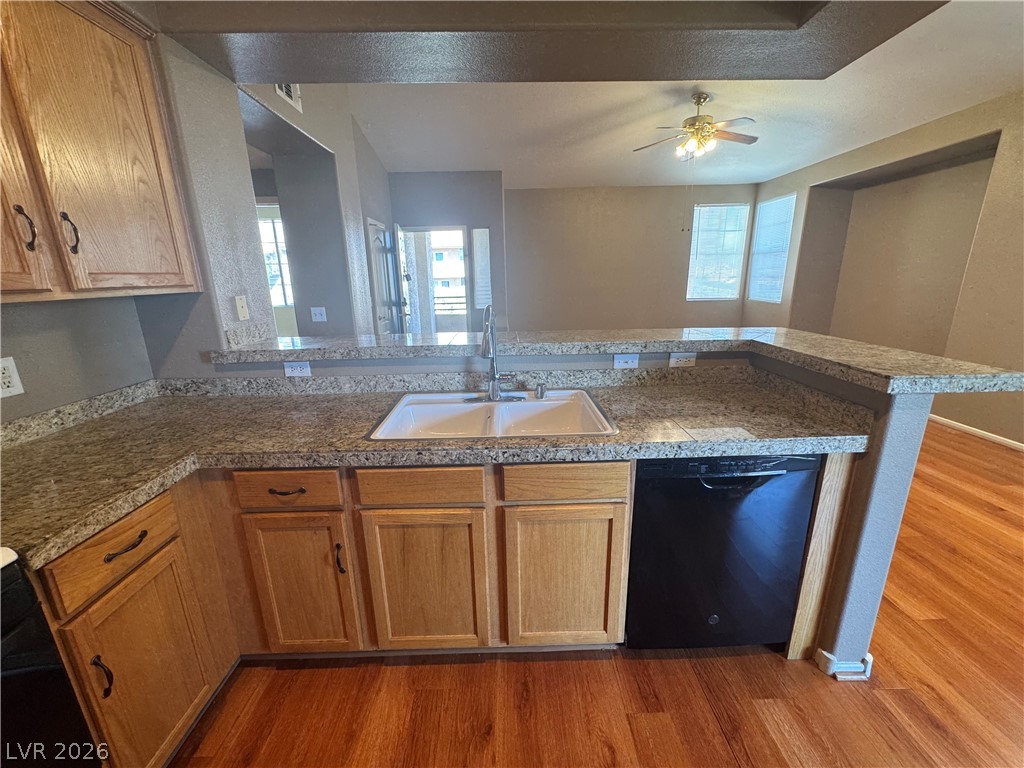 Photo 23 of 27, 9901 Trailwood Drive #2164