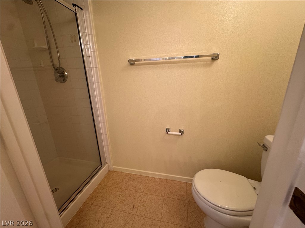 Photo 14 of 27, 9901 Trailwood Drive #2164