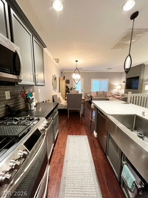 Photo 6 of 39, 9753 Sandybuck Court