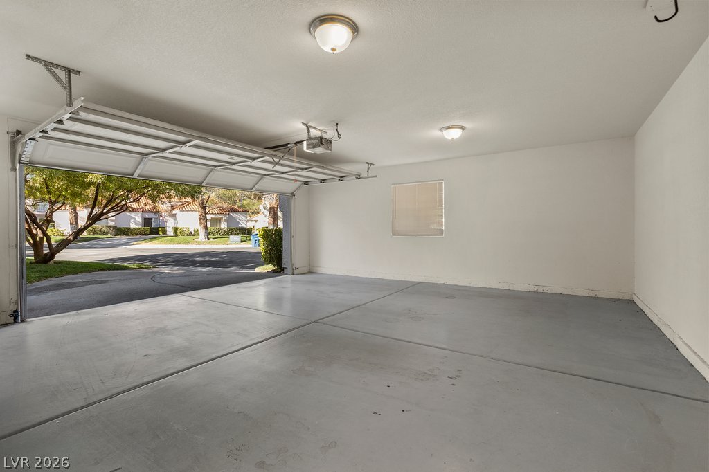 Photo 6 of 13, 6934 Emerald Springs Lane