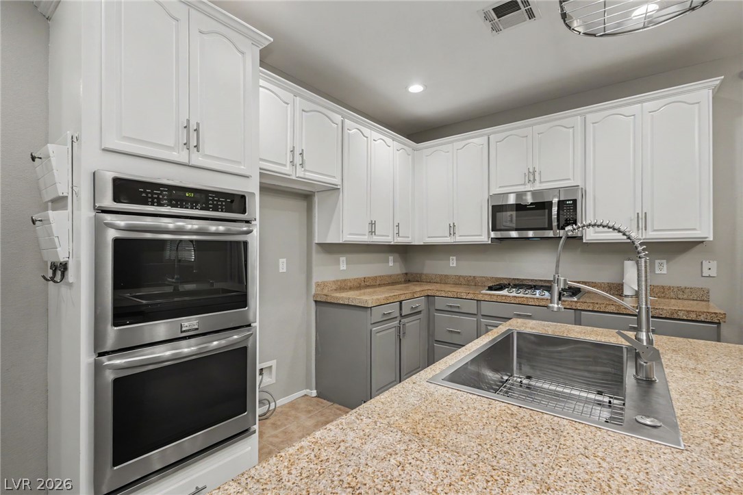 Photo 13 of 44, 9052 Black Elk Avenue