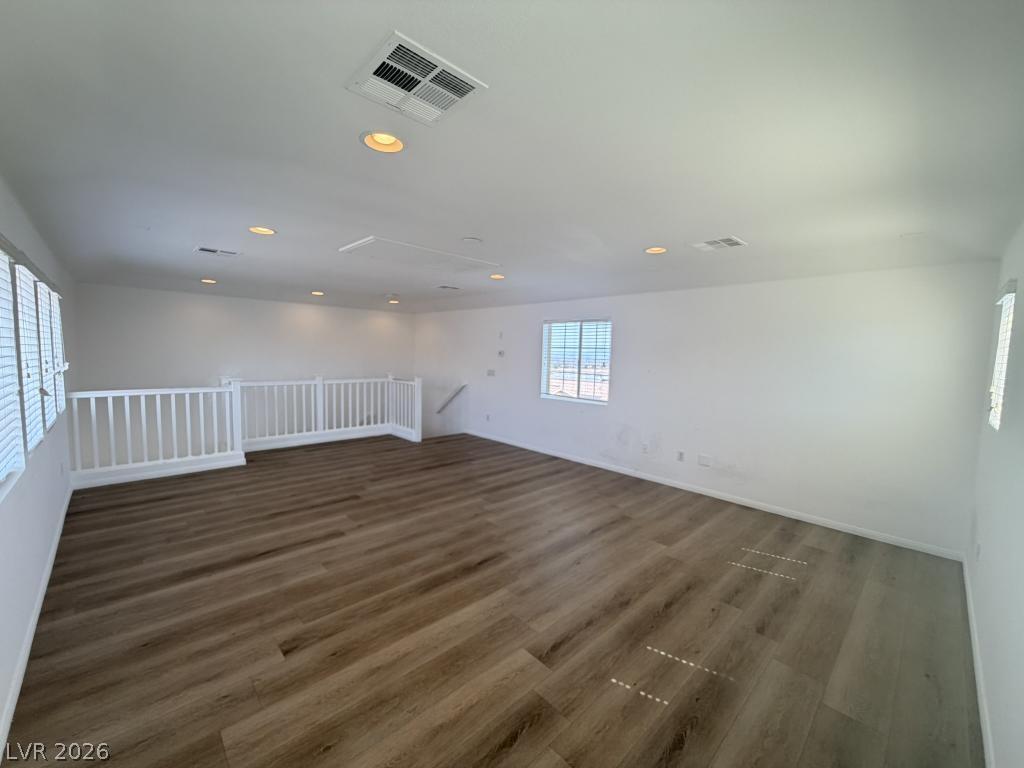 Photo 3 of 6522 Ditmars Street