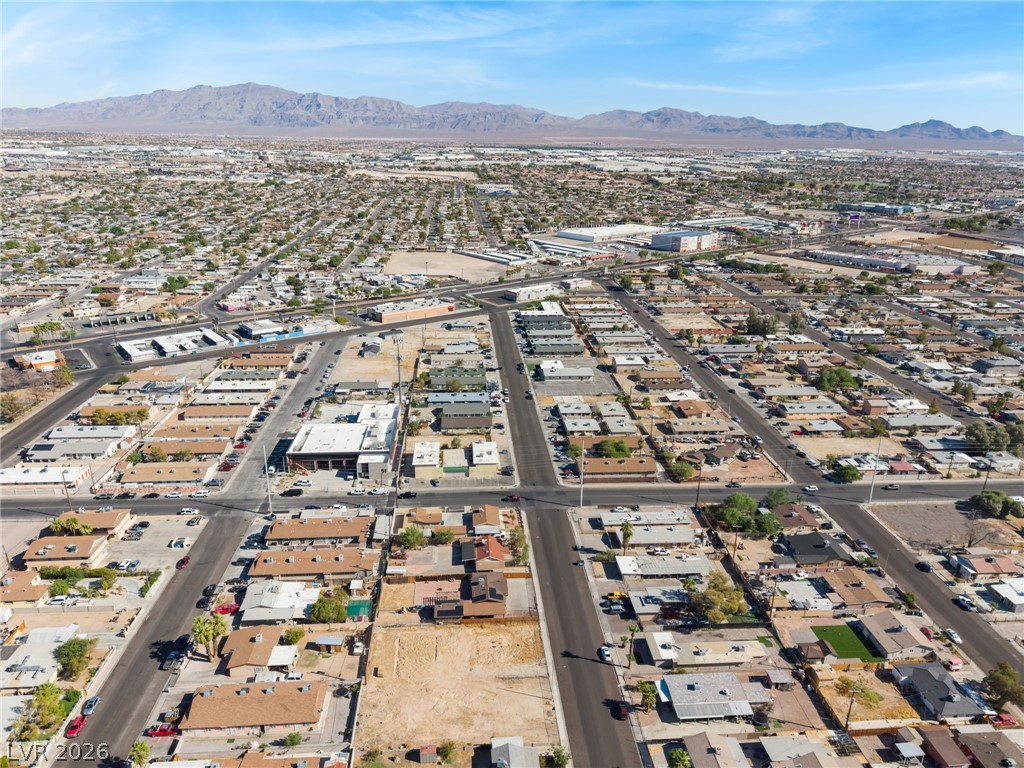 Photo 22 of 25, 2315 MCCarran