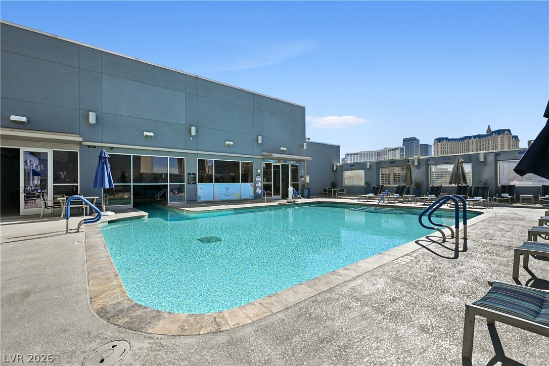 Photo 21 of 22, 211 E Flamingo Road #1407