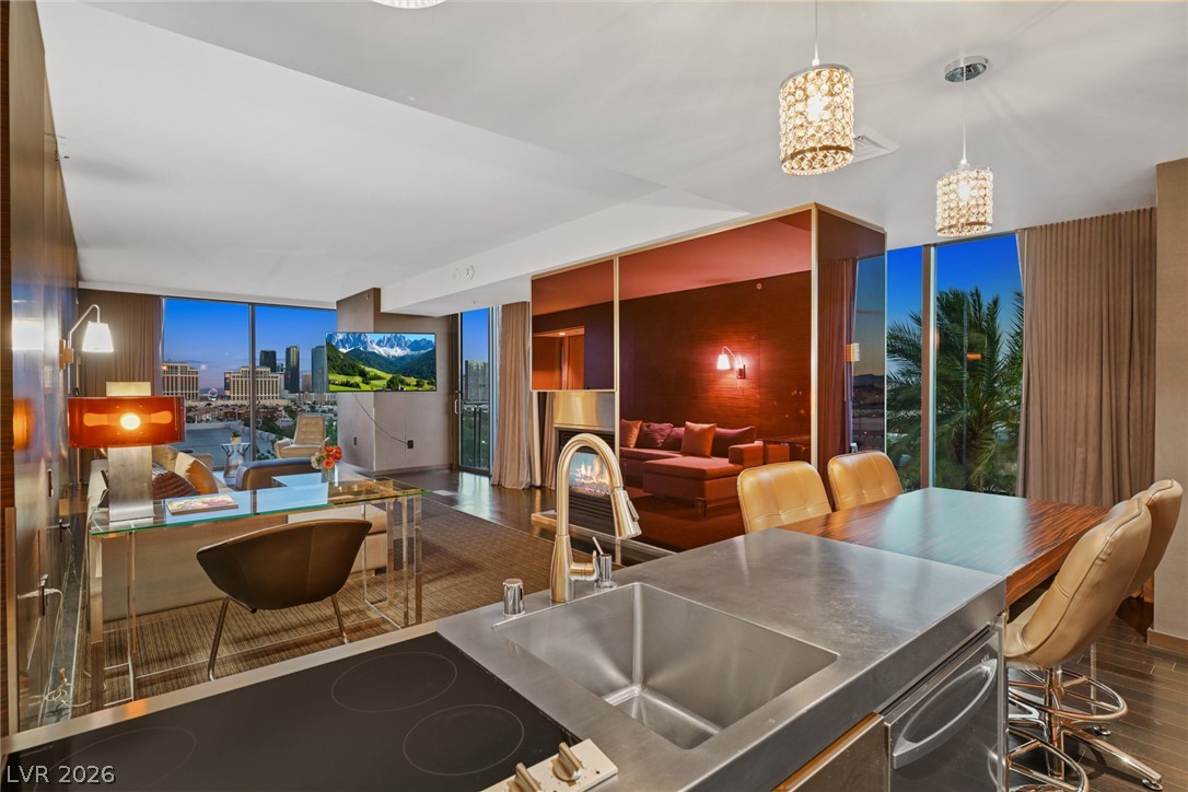 Photo 5 of 4381 W Flamingo Road #8322